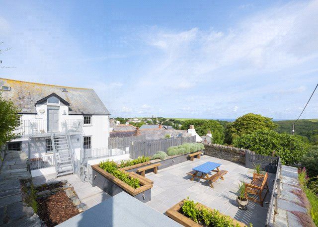 Property photo 2 of 29 Picture No. 11