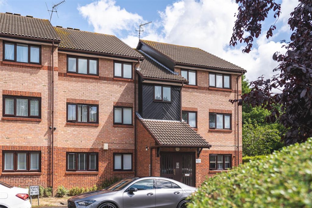 Property photo 1 of 12 Chasewood Ave-10.Jpg