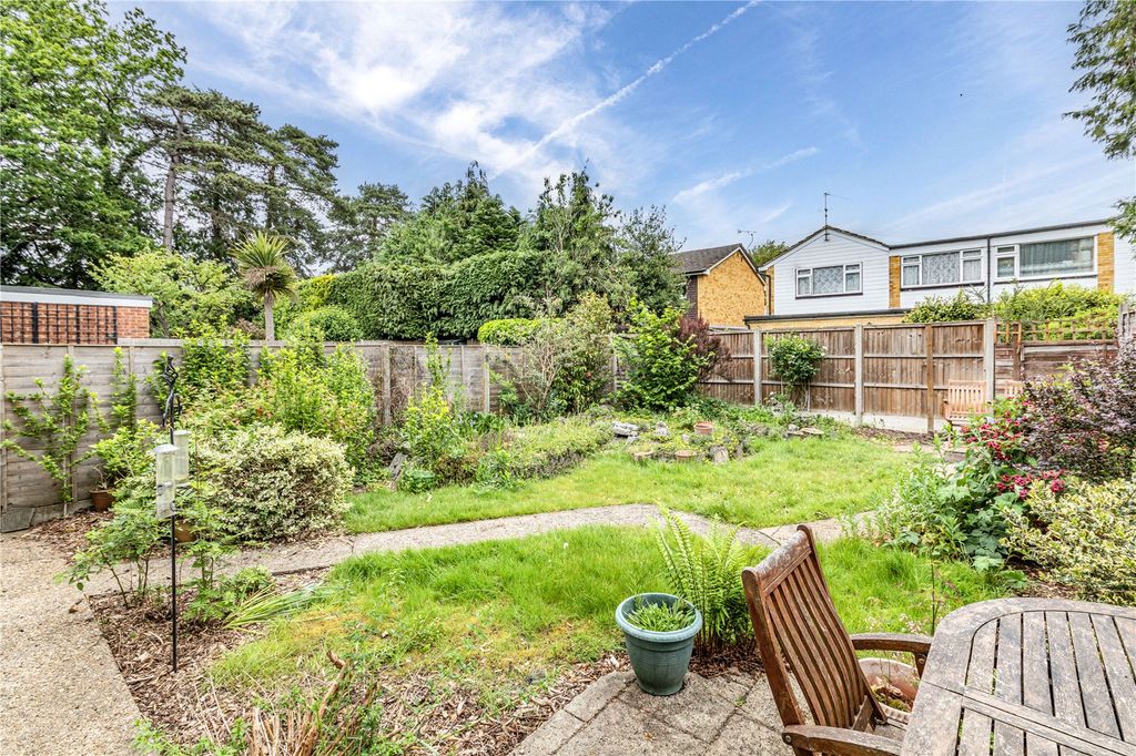 Property photo 2 of 18 Picture No. 32