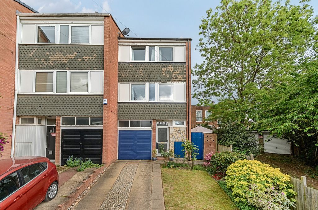 Property photo 1 of 24 1455697-1-69Fb70d...