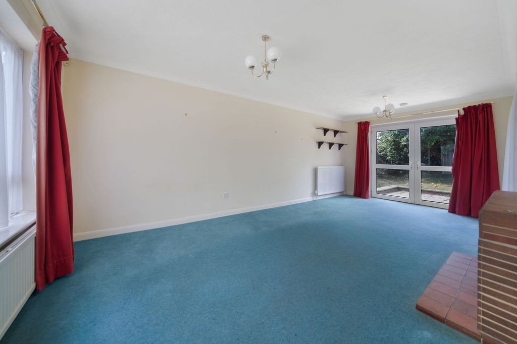 Property photo 2 of 16