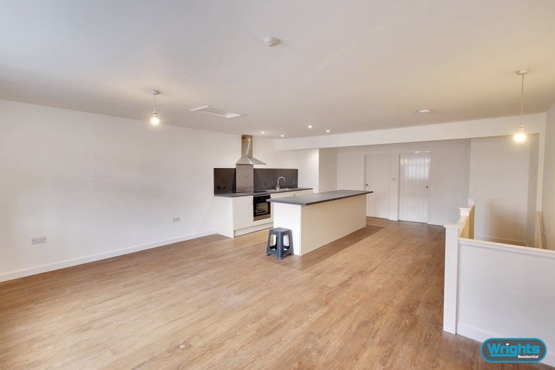 Property photo 3 of 11 Photo 3