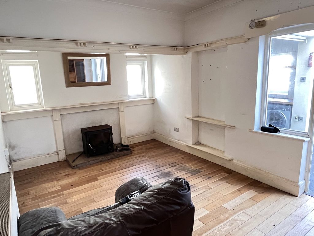 Property photo 3 of 13 Picture No. 06