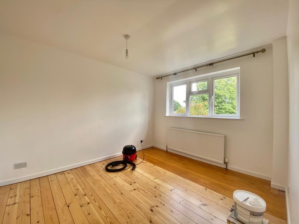 Property photo 3 of 8 Bedroom