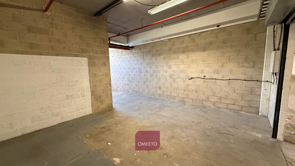 Property photo 3 of 5 Warehouse To Rent