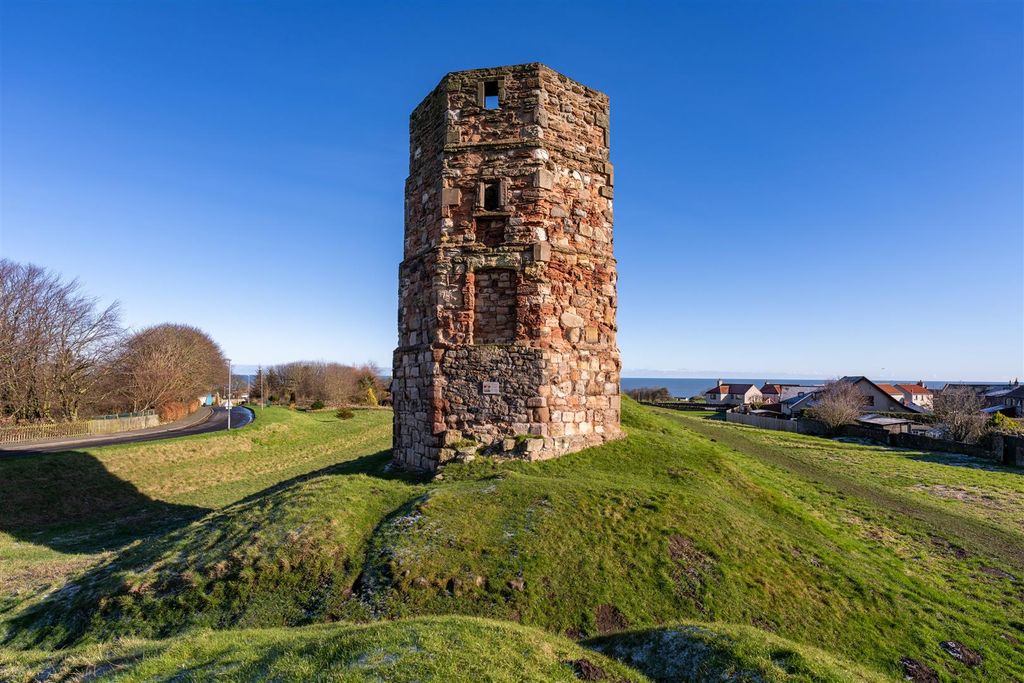 Property photo 3 of 12 10_Bell_Tower_Place-16.Jpg