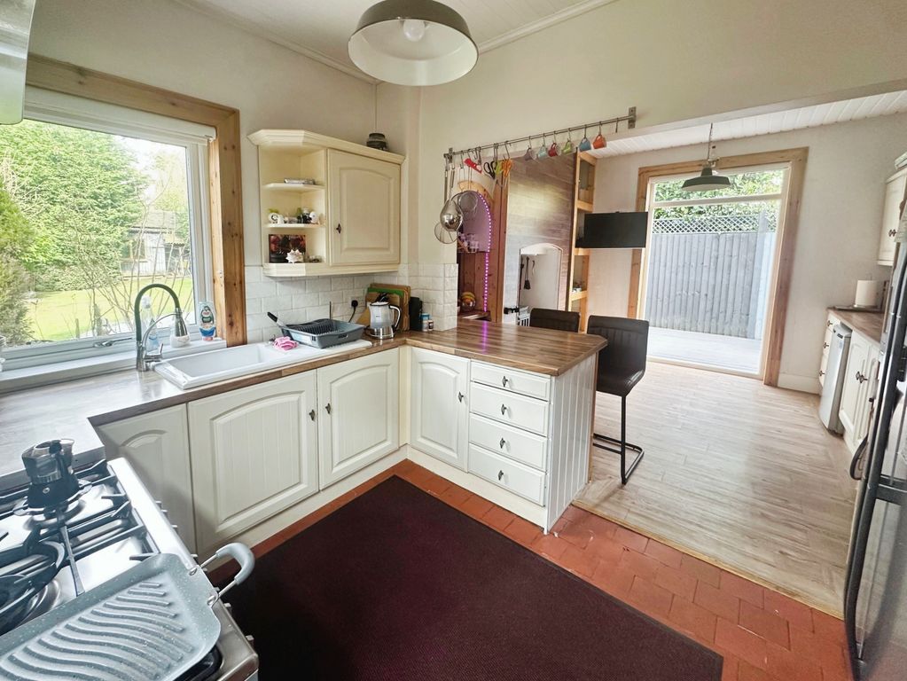 Property photo 2 of 21 Kitchen/Diner