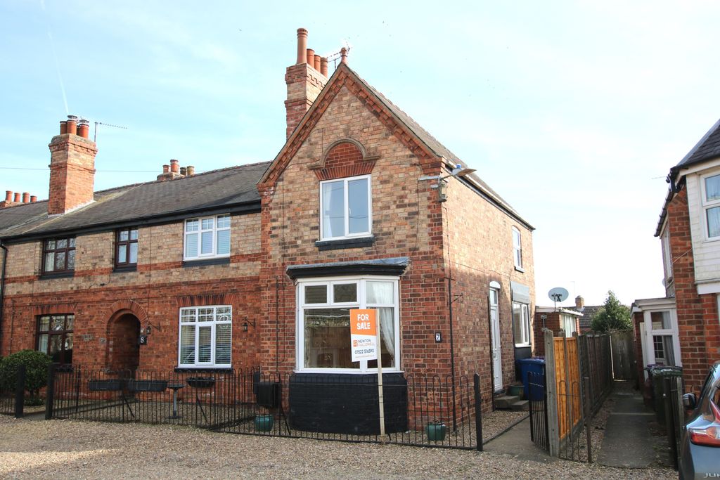 Property photo 1 of 10