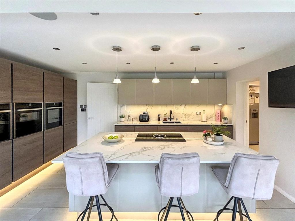 Additional image 22 of 6 bed detached house for saleWallsend Road, Pevensey BN24