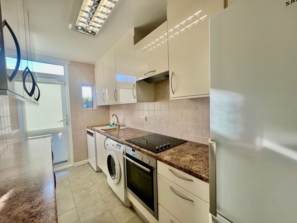 Property photo 3 of 16 Img_1581