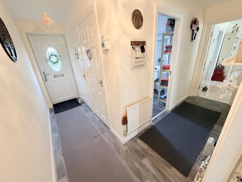 Property photo 2 of 12 Hall