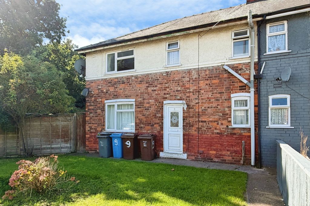 Property photo 2 of 20