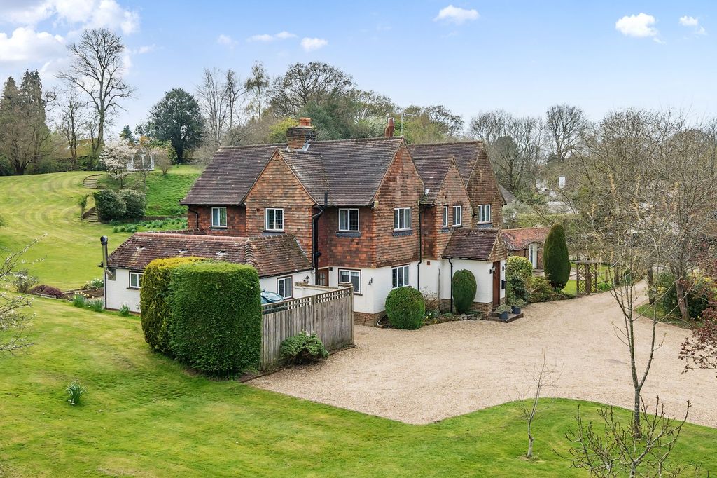 Property photo 1 of 40