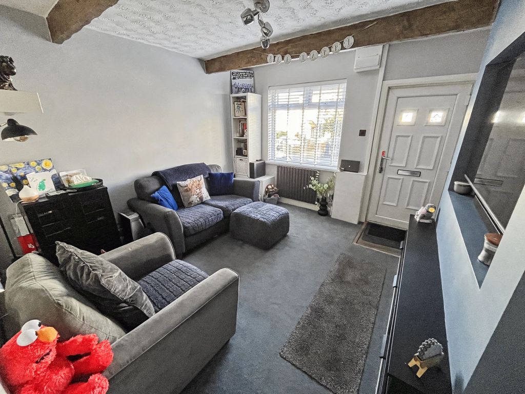 Property photo 3 of 24