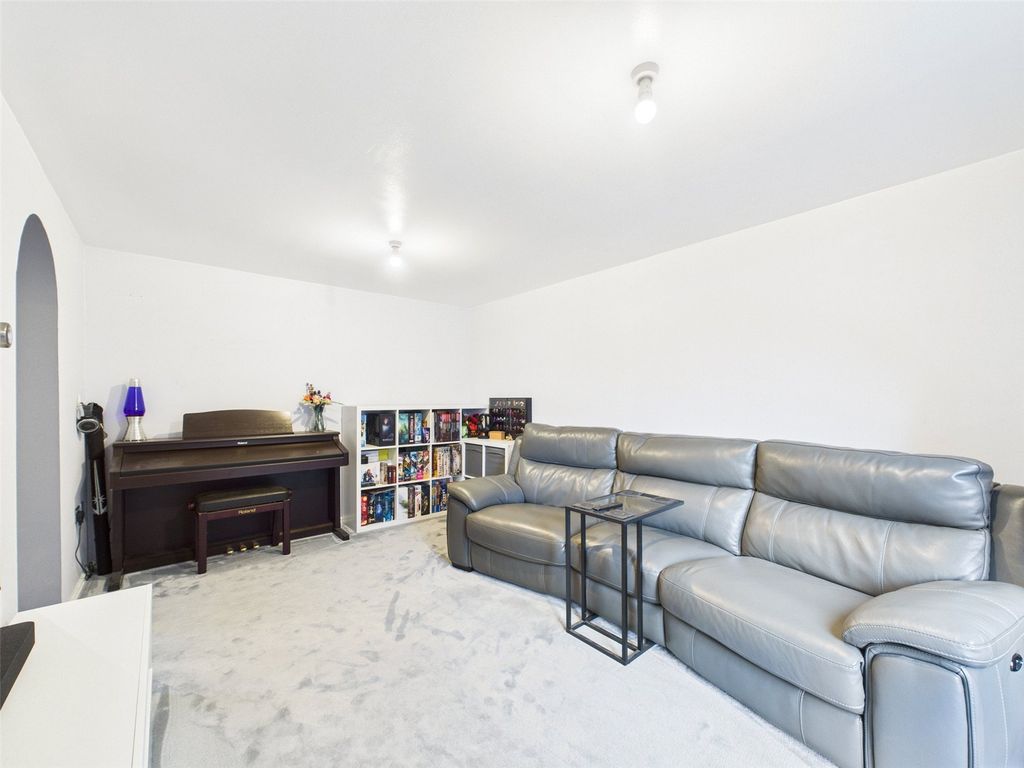 Property photo 3 of 9 Picture No. 01