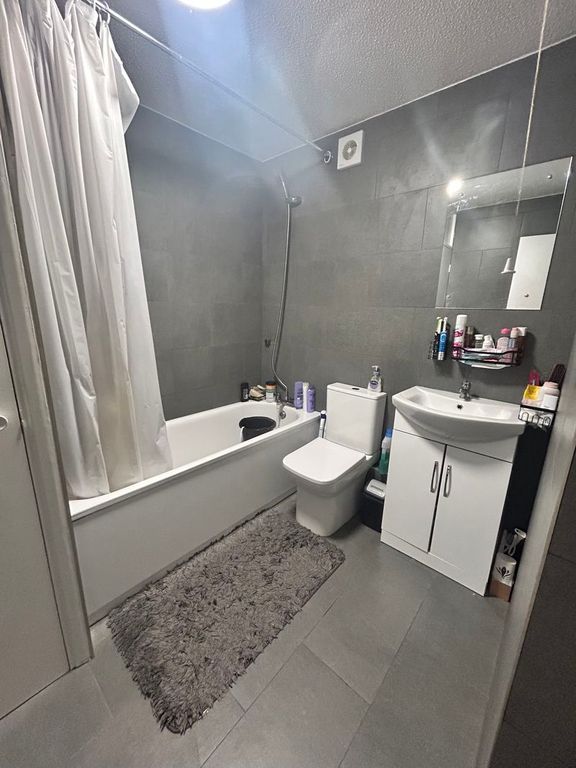 Property photo 2 of 6 Photo 2