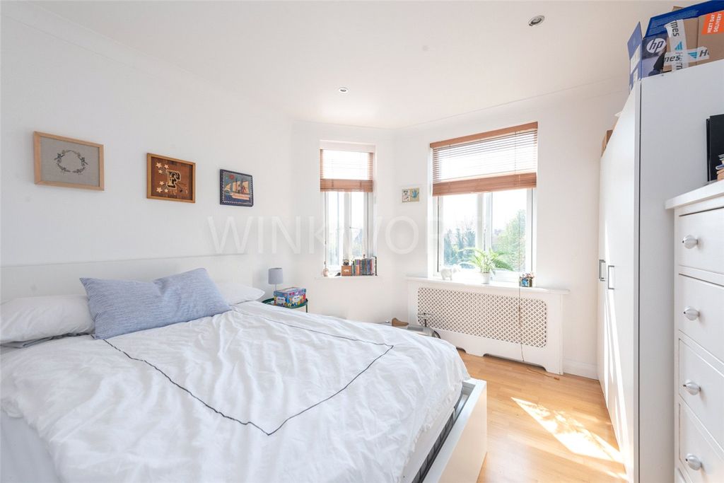 Property photo 3 of 15 Picture No. 21