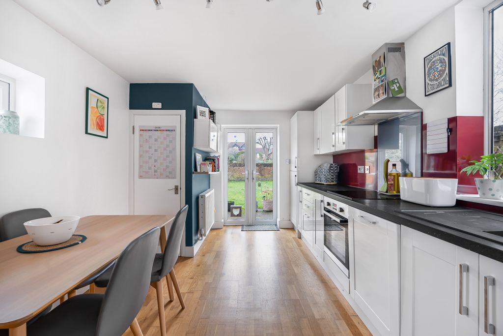 Property photo 3 of 20