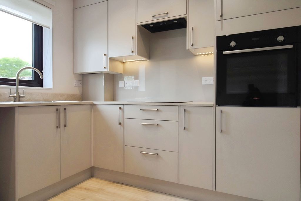 Property photo 2 of 7 Pbox-Img.Jpg