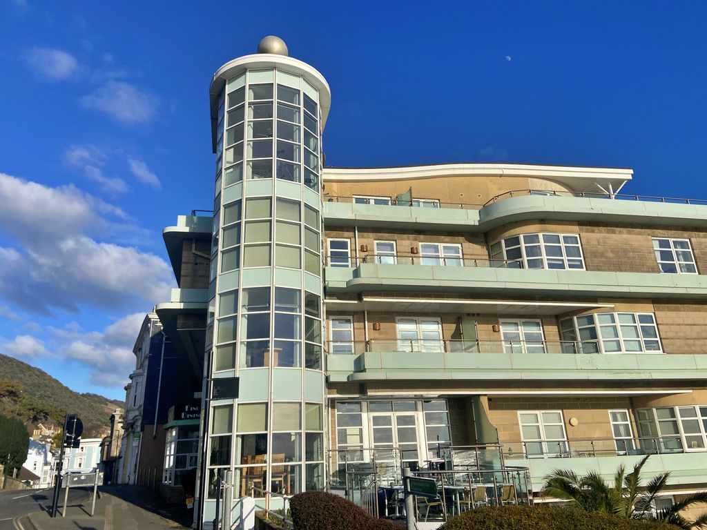 Property photo 3 of 17