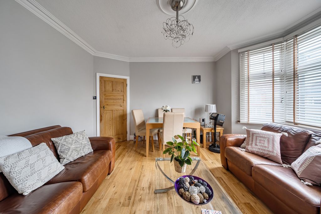 Property photo 3 of 16 1371115-17-68Fa1c...