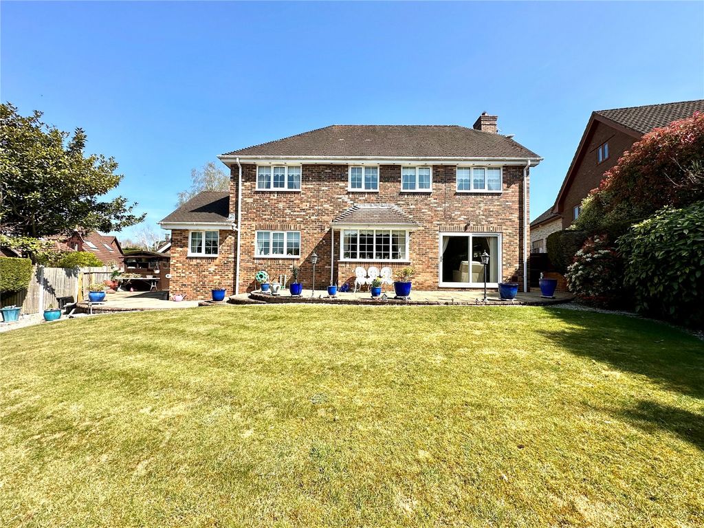 Property photo 2 of 22 Picture No. 24