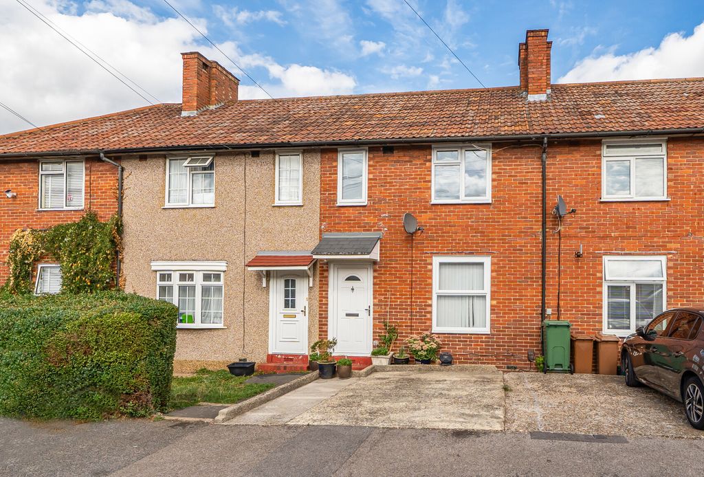 Property photo 2 of 9 1514488-2-6A9Ec59...