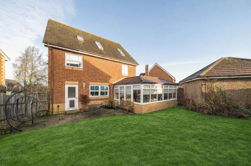 Property photo 2 of 17