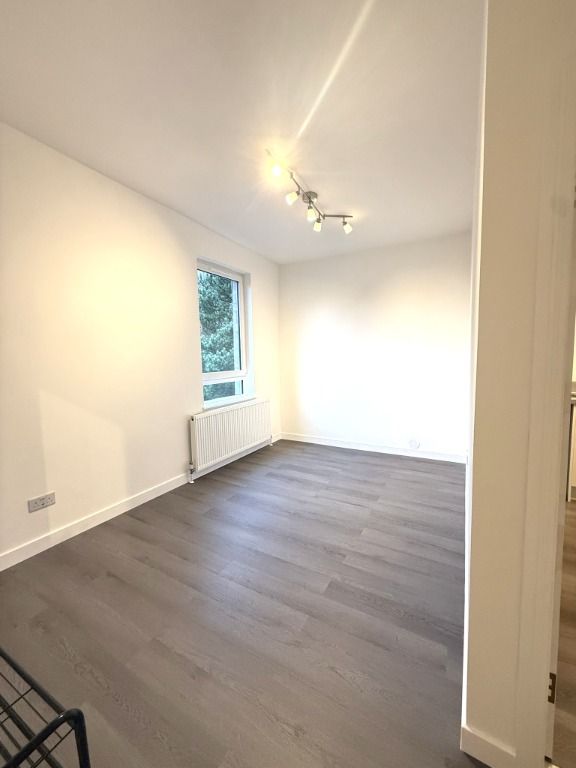 Property photo 3 of 12 Photo 3