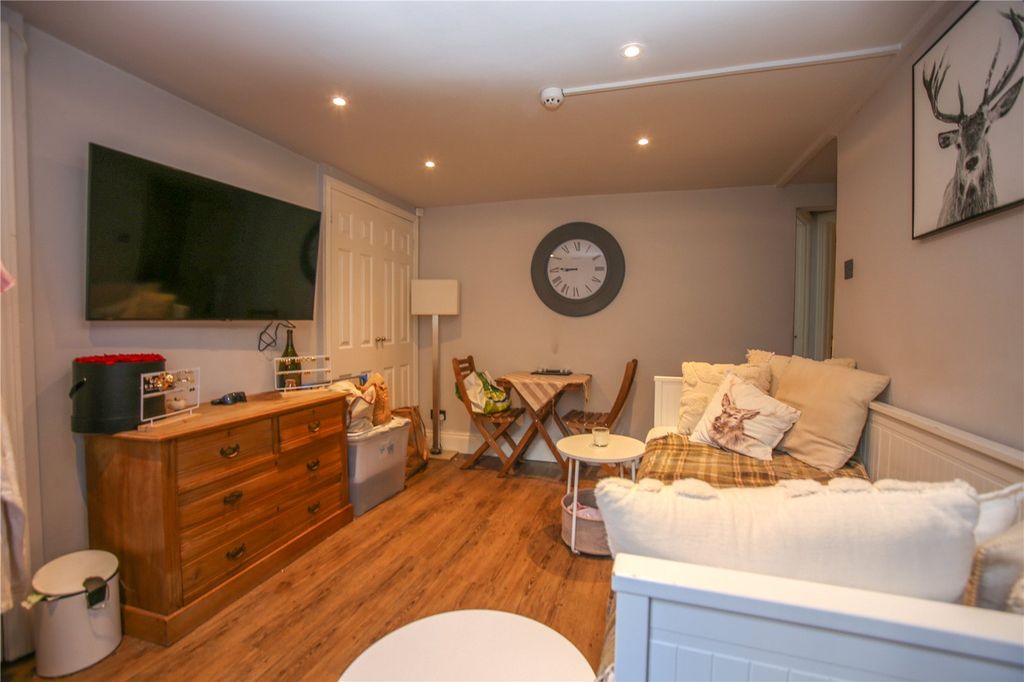 Property photo 1 of 7 Picture No. 03