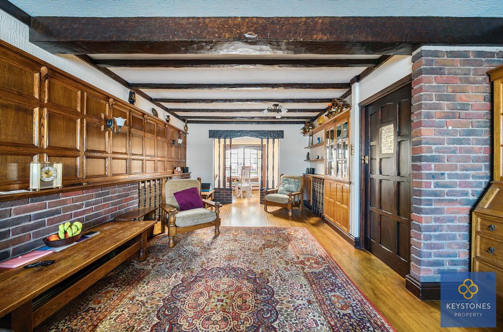 Property photo 2 of 21