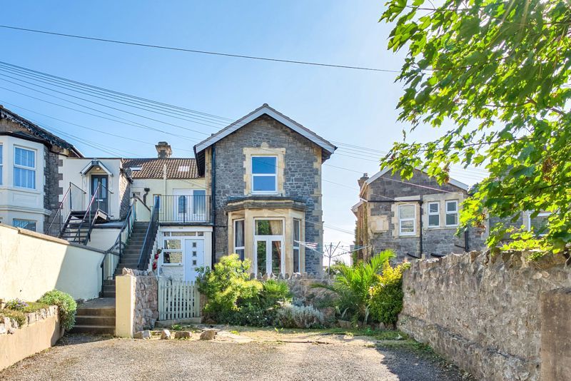 Property photo 1 of 18 Photo 2