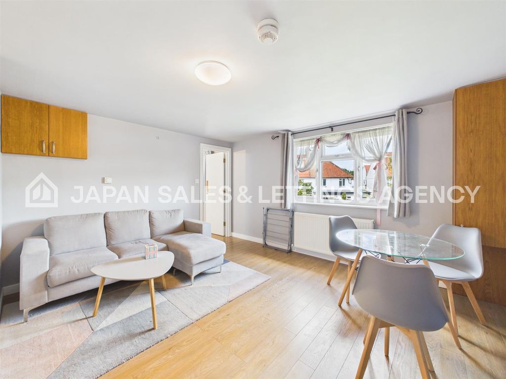 Property photo 1 of 4 Cam04401G0-Pr0137-Still003.Jpg