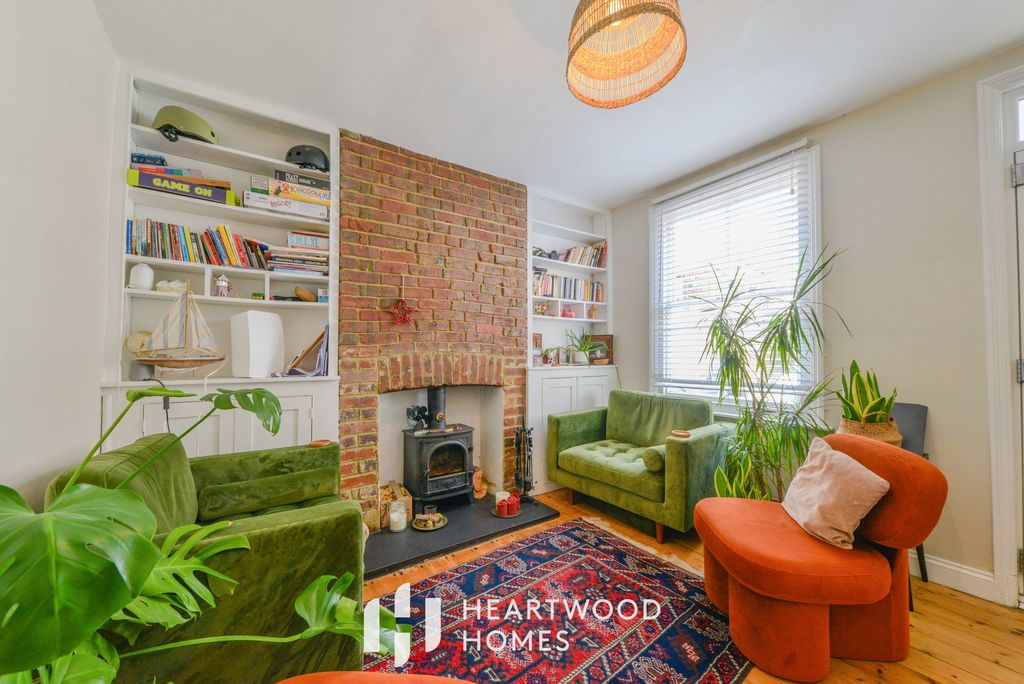 Property photo 3 of 15