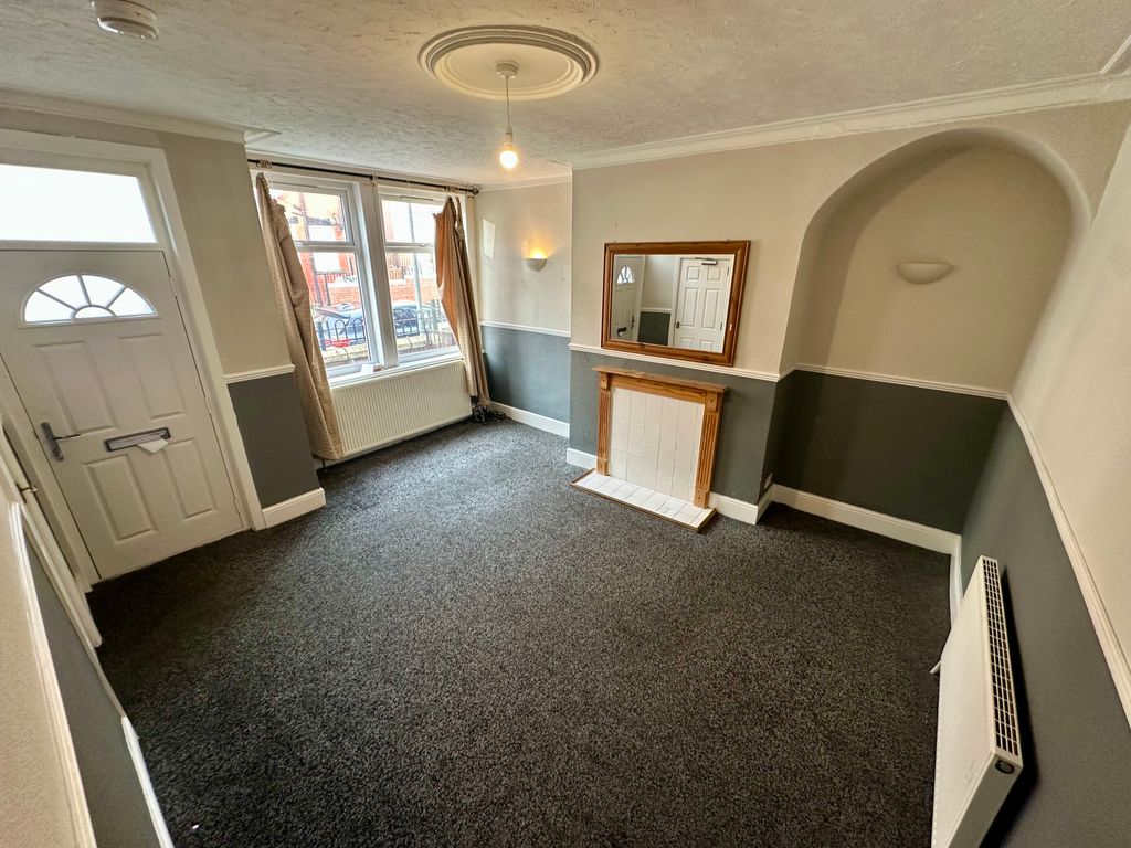 Property photo 2 of 10 Image