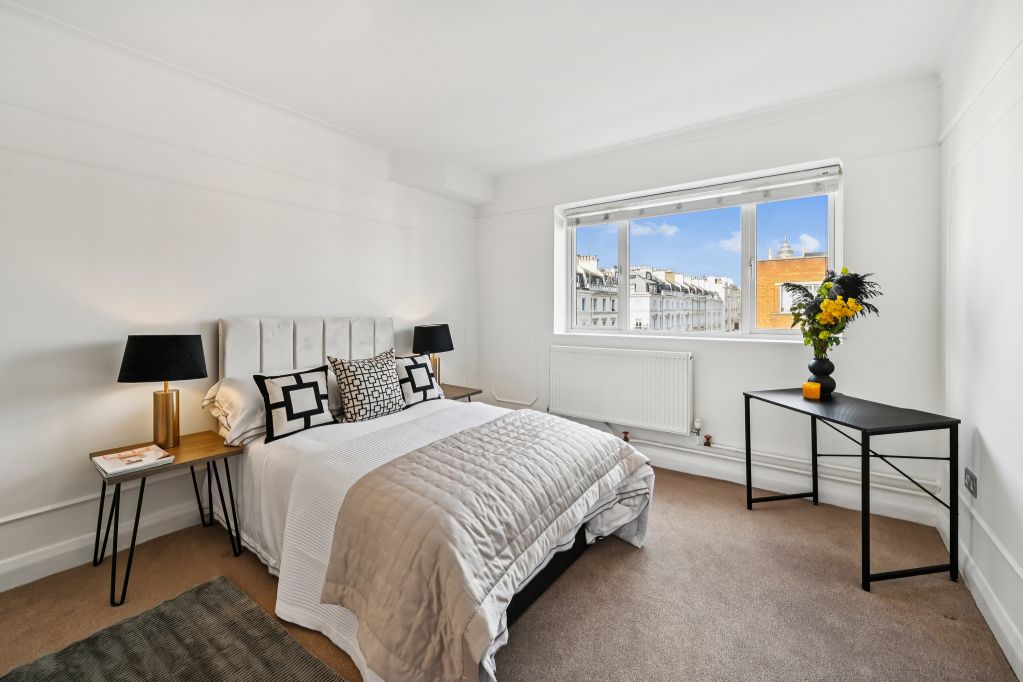 Property photo 3 of 12 Picture 4