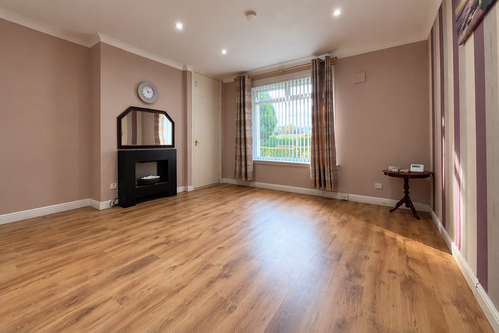 Property photo 2 of 10 Living Room