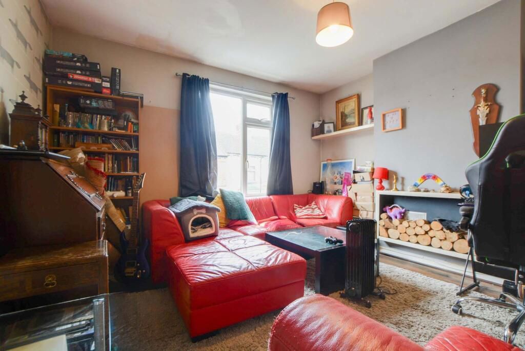 Property photo 3 of 7