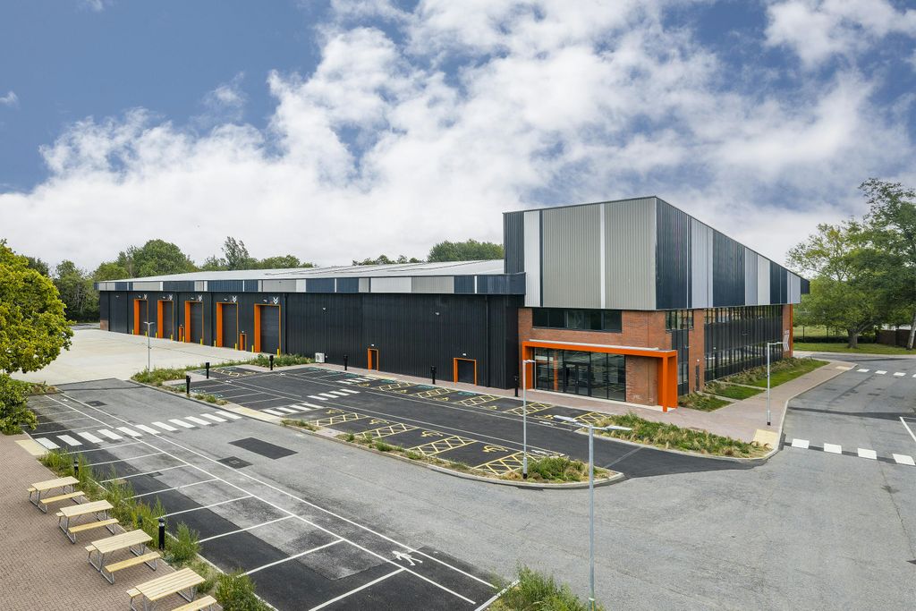 Property photo 2 of 64 Iwca260825001Sky.Jpg