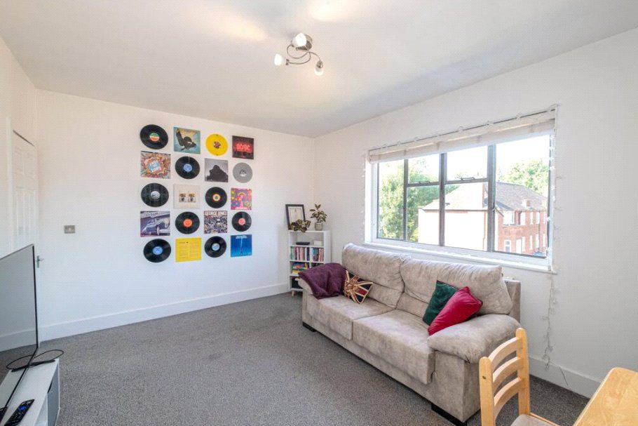 Property photo 3 of 9 Picture No. 02