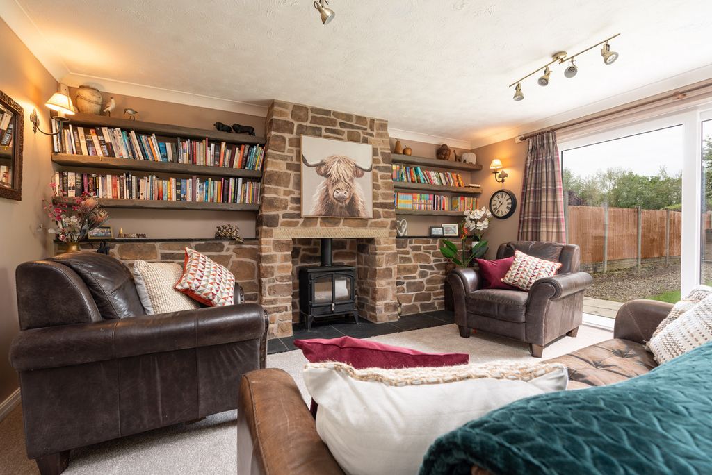 Property photo 3 of 24