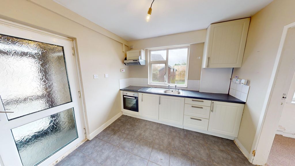 Property photo 2 of 11 92-Wrose-Road-03122026_135722