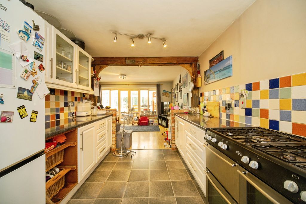 Property photo 2 of 13