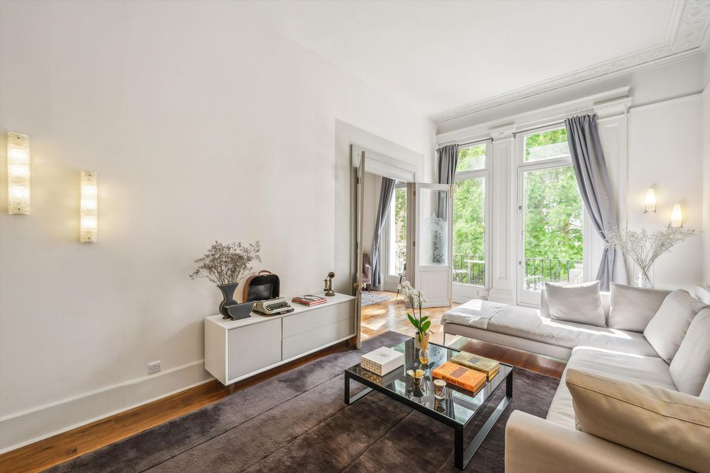 Property photo 3 of 9 Image