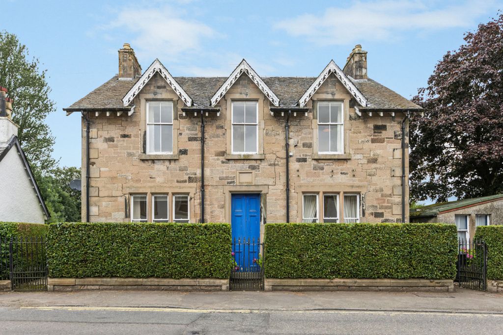 Property photo 1 of 25