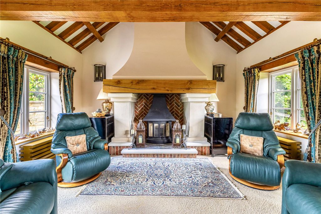 Property photo 3 of 18 Reception Room