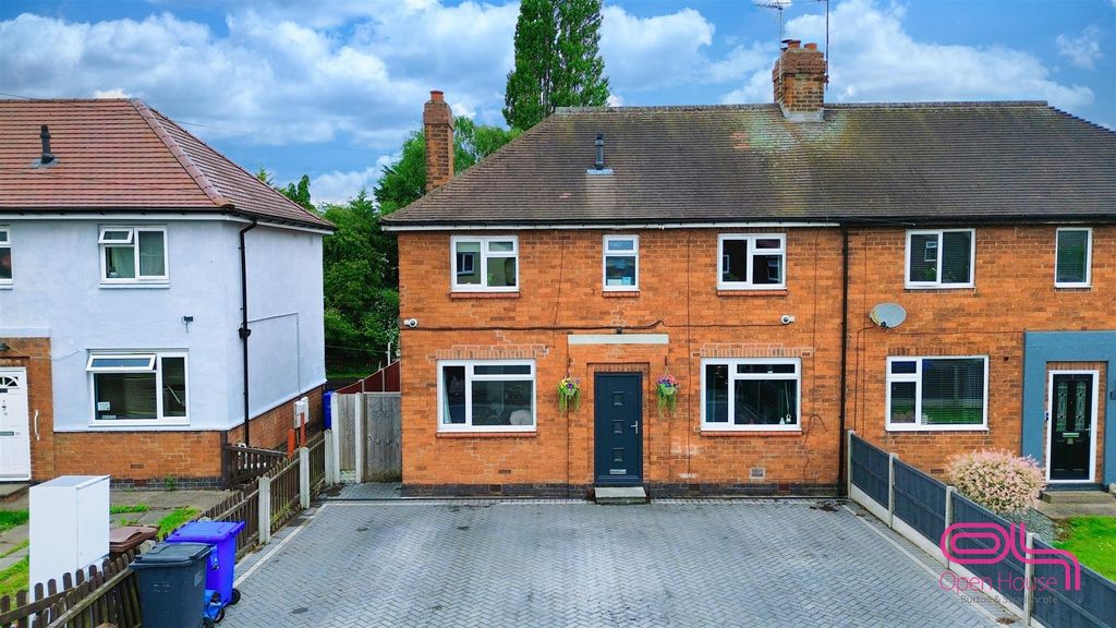 Property photo 1 of 28 Somerset Road, Stapenhill, Burton Upon Trent (26).