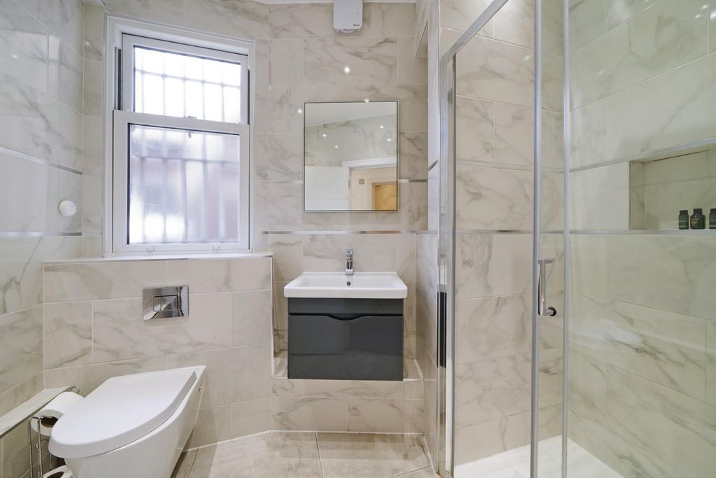 Property photo 3 of 13 1 (2).Jpg