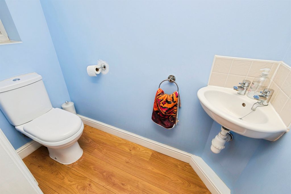 Additional image 13 of 4 bed detached house for saleCastle Court, Heanor DE75
