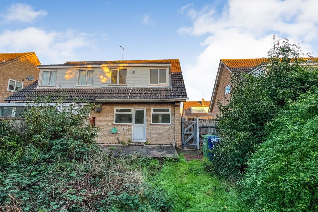Property photo 3 of 4 17 Badger Close Yaxley Peterborough Pe7 3Ju